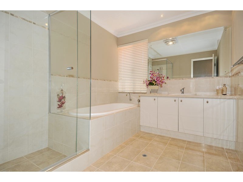 5  Carissa Turn, Halls Head WA 6210