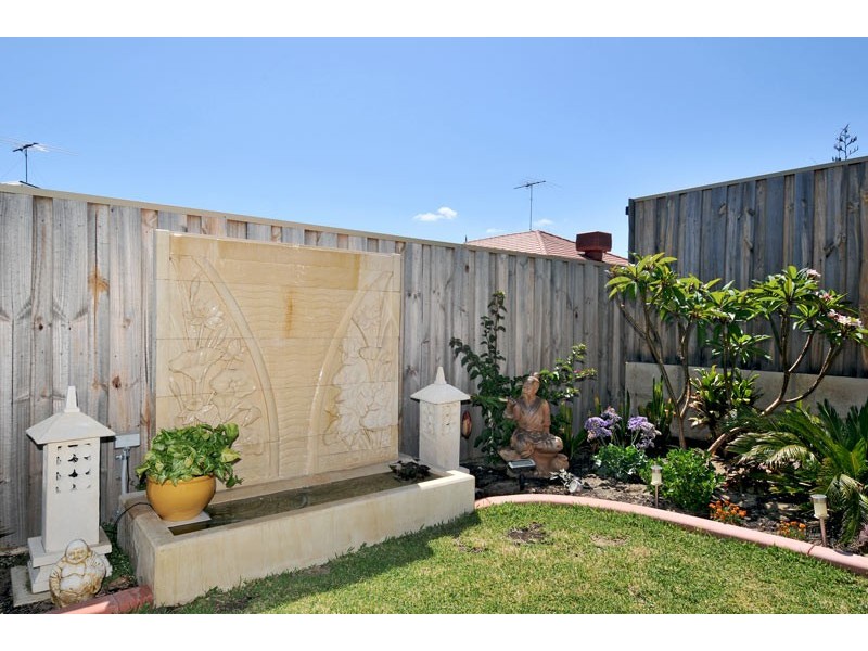 5  Carissa Turn, Halls Head WA 6210