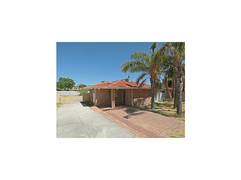 4 Gibb Crescent, Westminster WA 6061