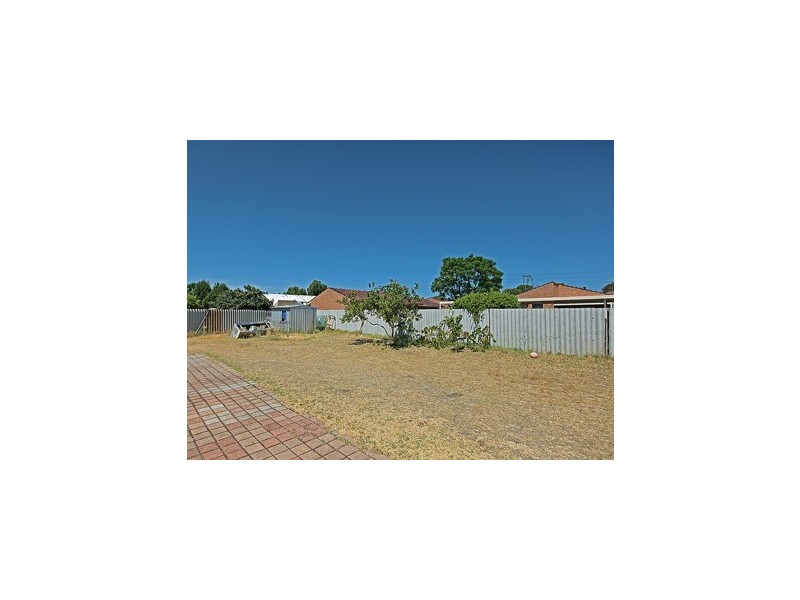 4 Gibb Crescent, Westminster WA 6061