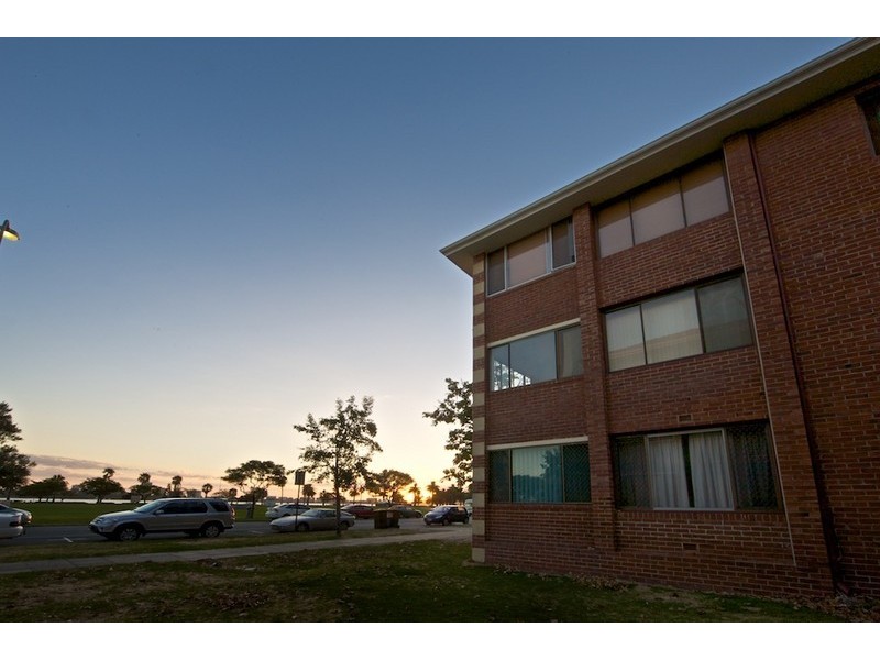 1/126 Terrace Road, Perth WA 6000