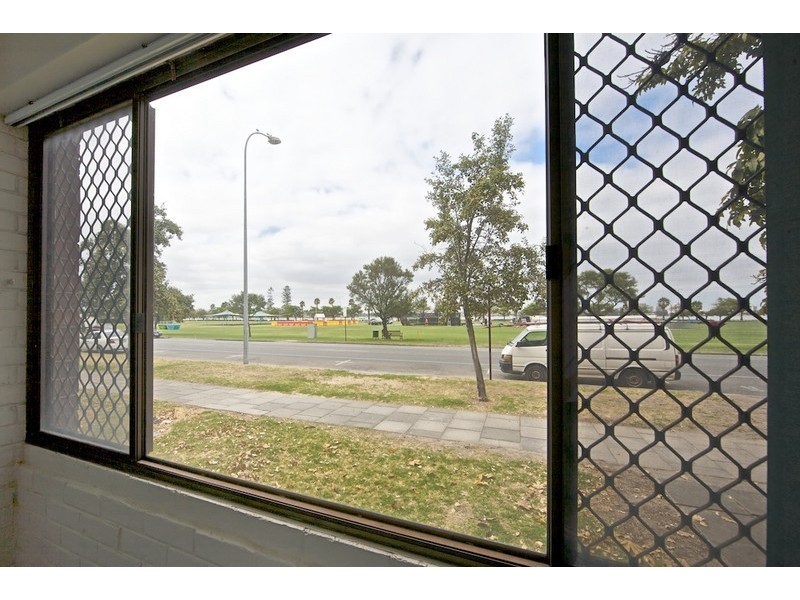 1/126 Terrace Road, Perth WA 6000