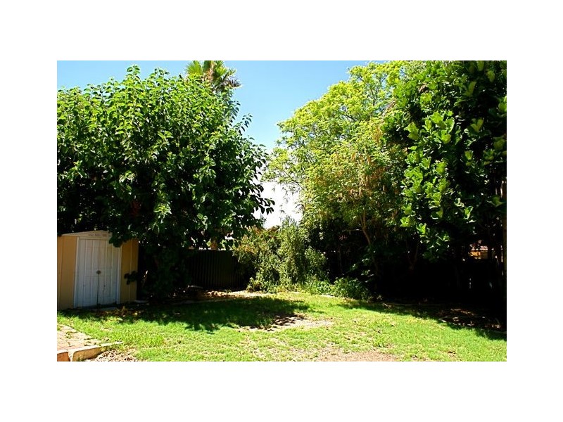 24 Camberwell Rd, Balga WA 6061