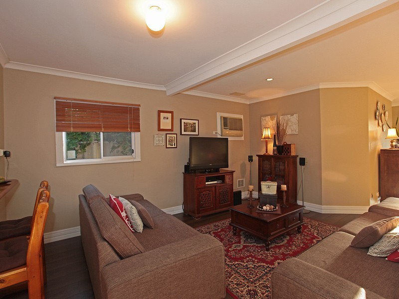 12 Briggs Street, Bassendean WA 6054