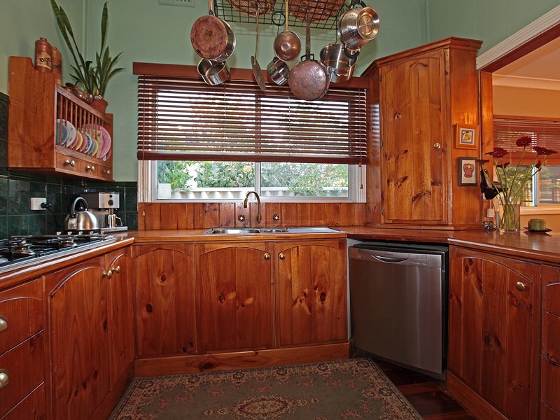 12 Briggs Street, Bassendean WA 6054