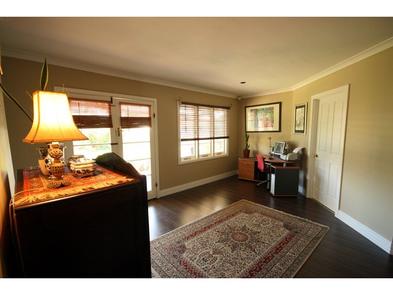 12 Briggs Street, Bassendean WA 6054