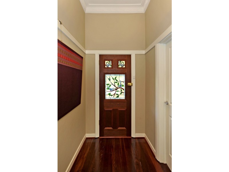 211 Peninsula Road, Maylands WA 6051