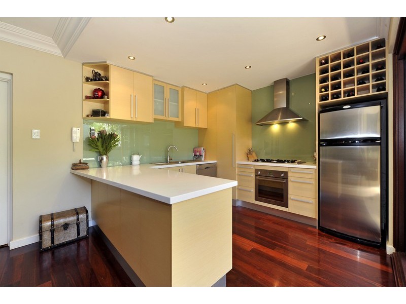 211 Peninsula Road, Maylands WA 6051