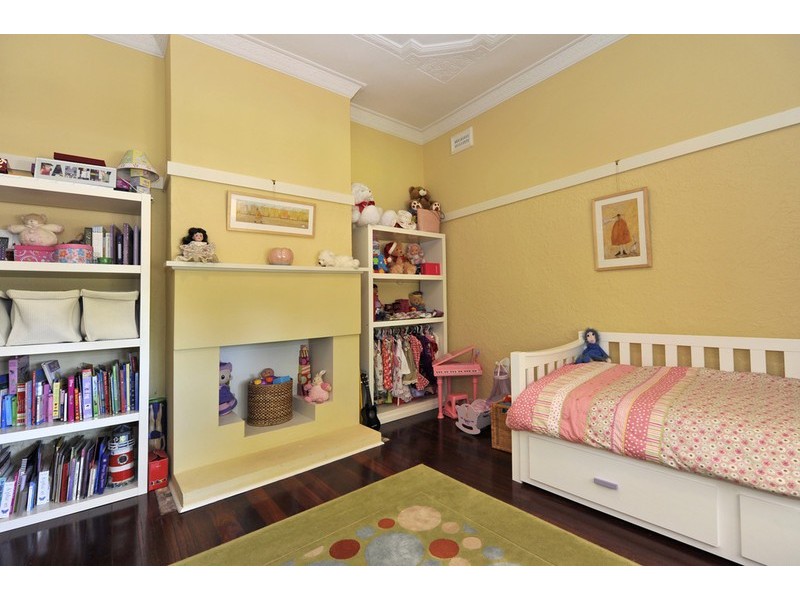 211 Peninsula Road, Maylands WA 6051