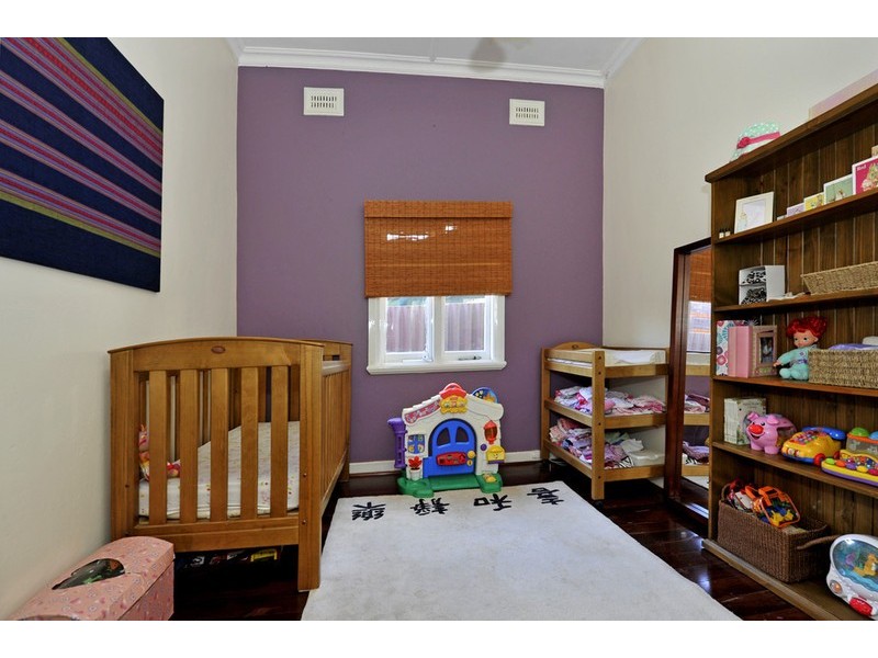 211 Peninsula Road, Maylands WA 6051