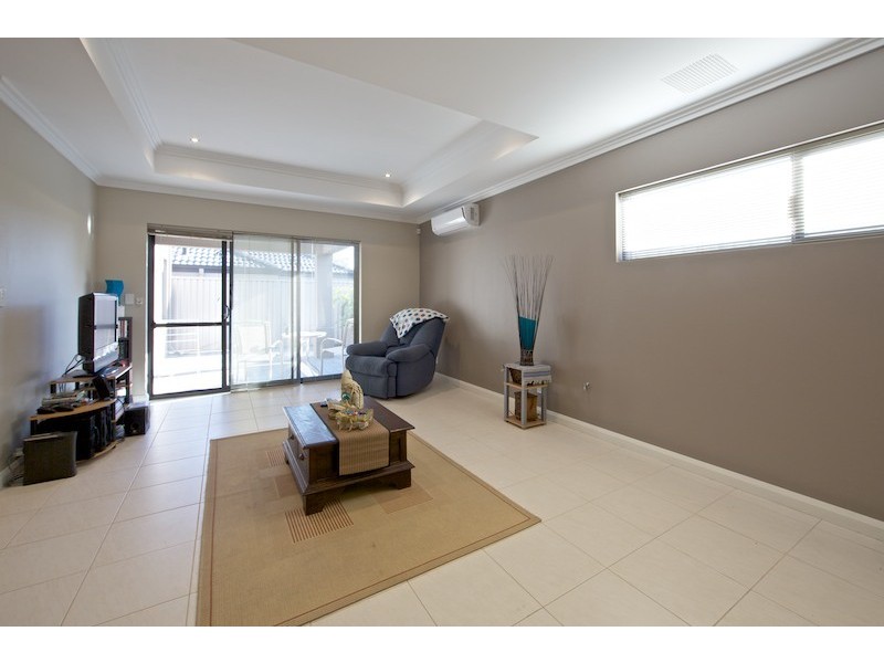 70b Nollamara Ave, Nollamara WA 6061