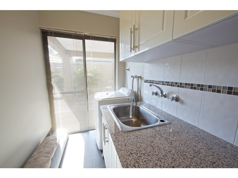 70b Nollamara Ave, Nollamara WA 6061