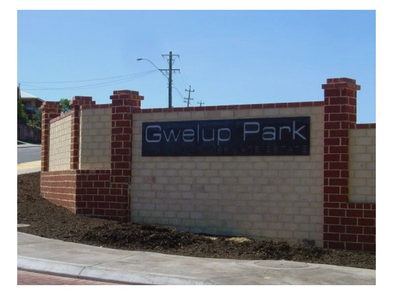 2 Salvin Road, Gwelup WA 6018