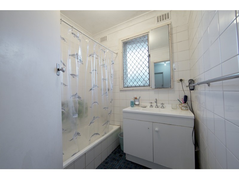 6 Letsom Way, Langford WA 6147