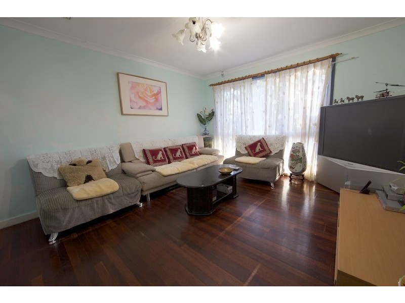 6 Letsom Way, Langford WA 6147