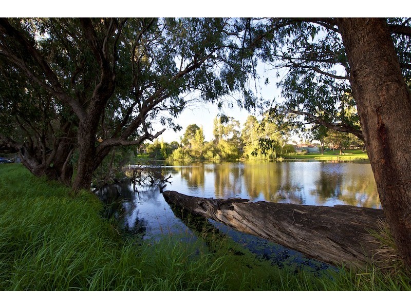 6 Letsom Way, Langford WA 6147