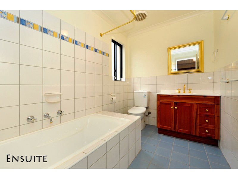 67 Essex Street, Bayswater WA 6053