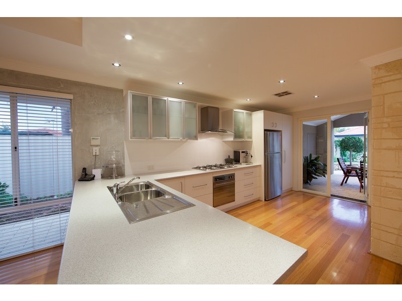 9 Solar Way, Carlisle WA 6101