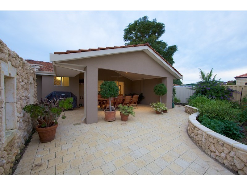 9 Solar Way, Carlisle WA 6101