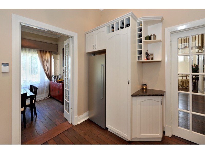 10 Salisbury Street, Bayswater WA 6053