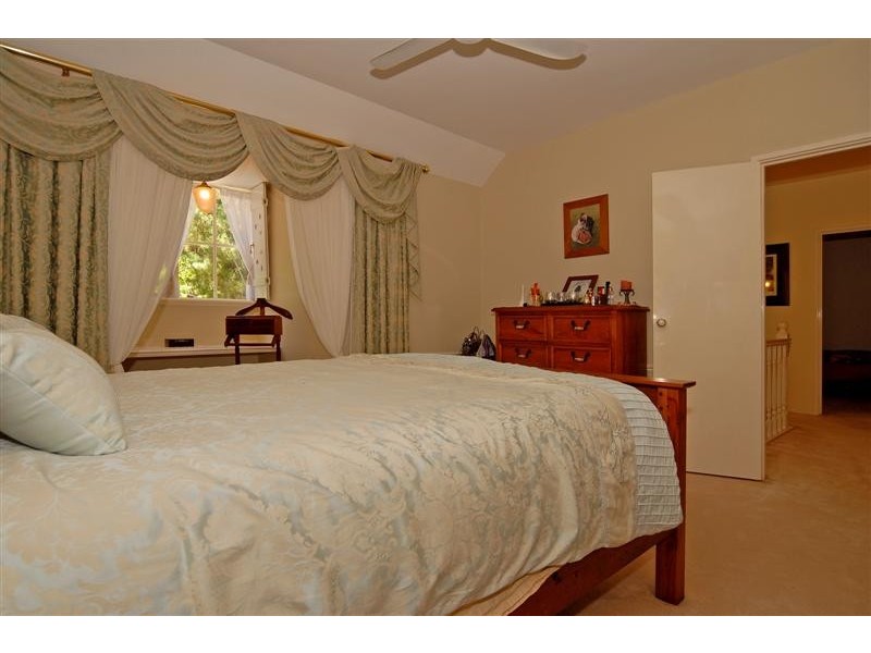 200 Moray Road, Glen Forrest WA 6071