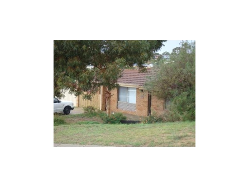 17 Hargrave Place, Parmelia WA 6167