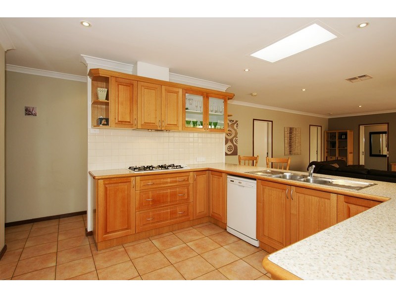 31 Collingwood St, Dianella WA 6059