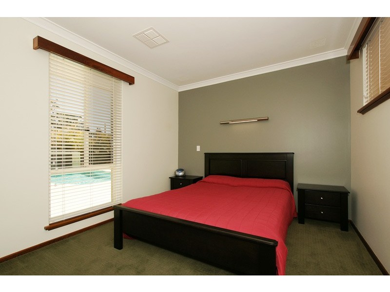 31 Collingwood St, Dianella WA 6059