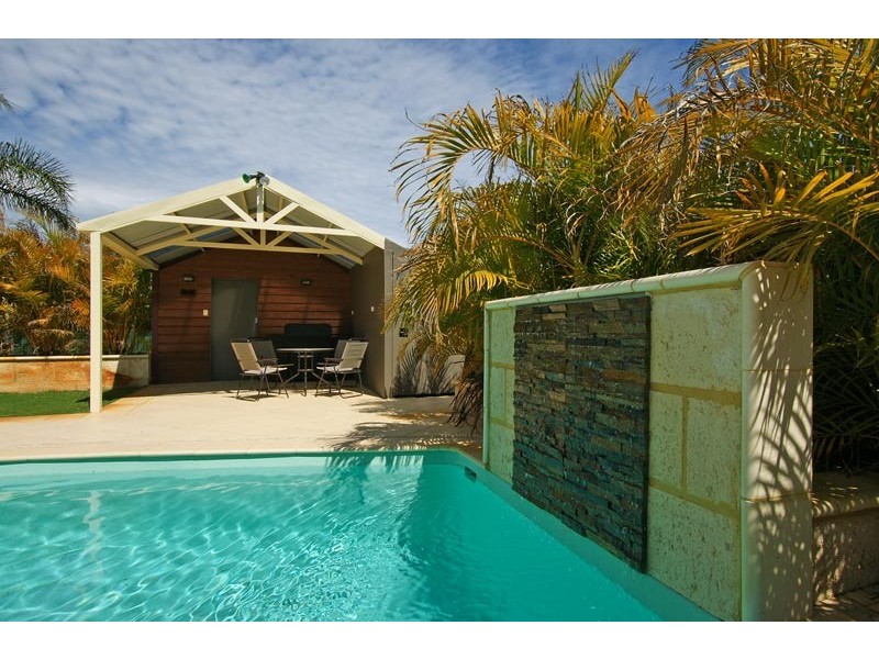 31 Collingwood St, Dianella WA 6059