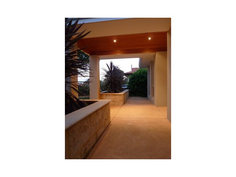 31 Collingwood St, Dianella WA 6059