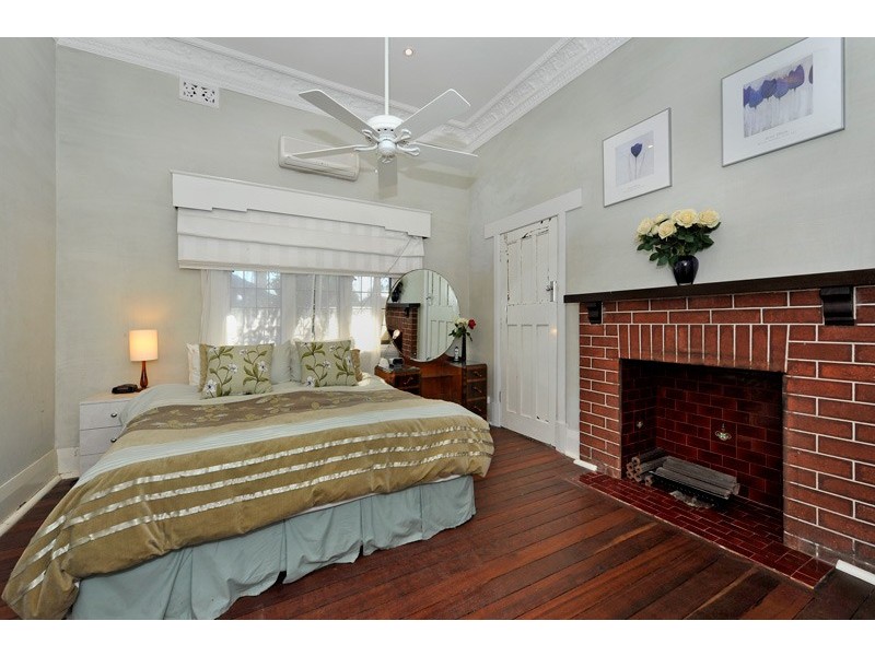 10 Salisbury Street, Bayswater WA 6053