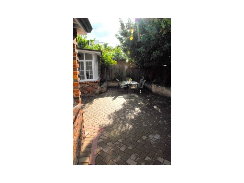 20 Windsor St, Highgate WA 6003