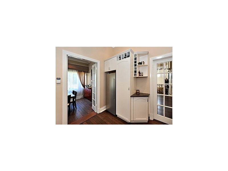 10 Salisbury Street, Bayswater WA 6053