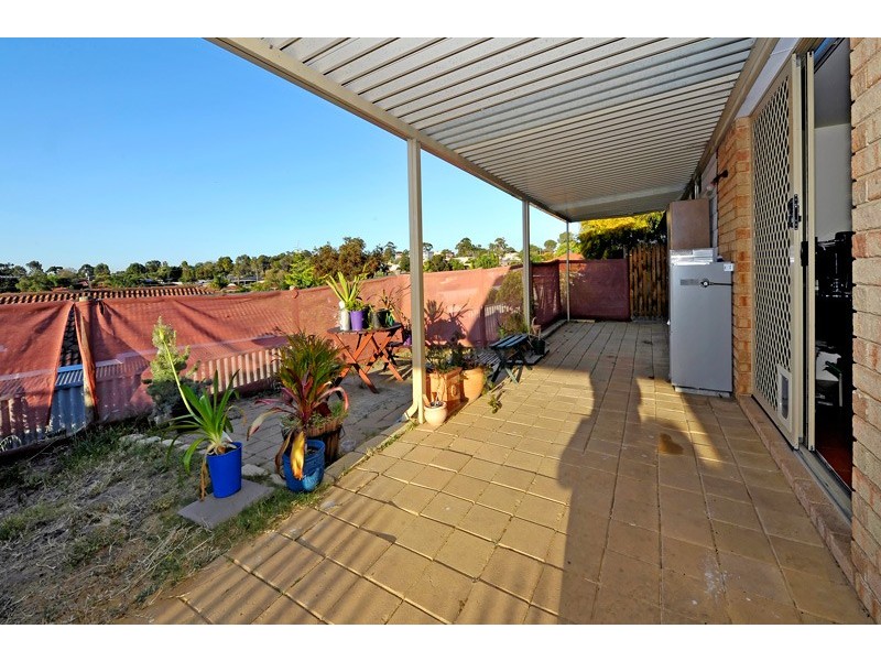 17 Hargrave Place, Parmelia WA 6167