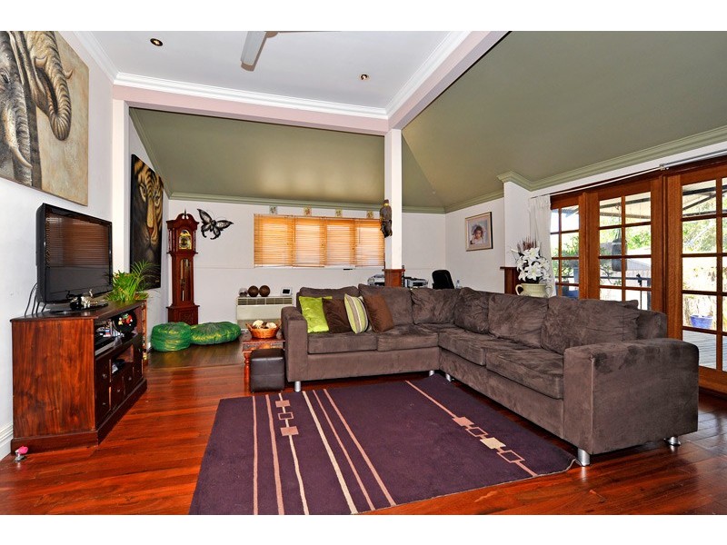 39 Clavering Road, Bayswater WA 6053