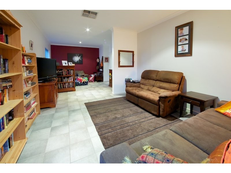 5 Wholley Street, Bayswater WA 6053