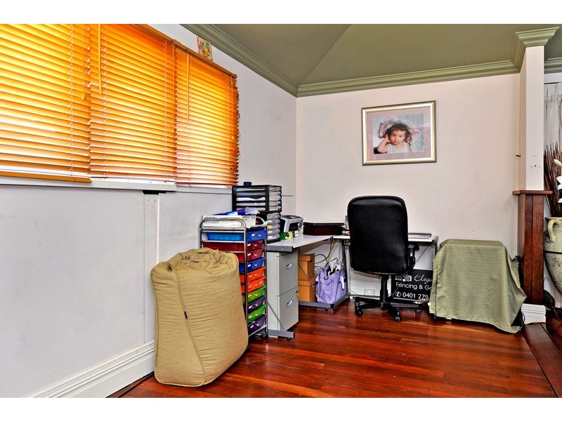 39 Clavering Road, Bayswater WA 6053