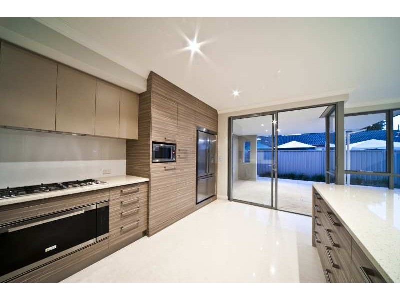 1/34 Bassendean Parade, Bassendean WA 6054