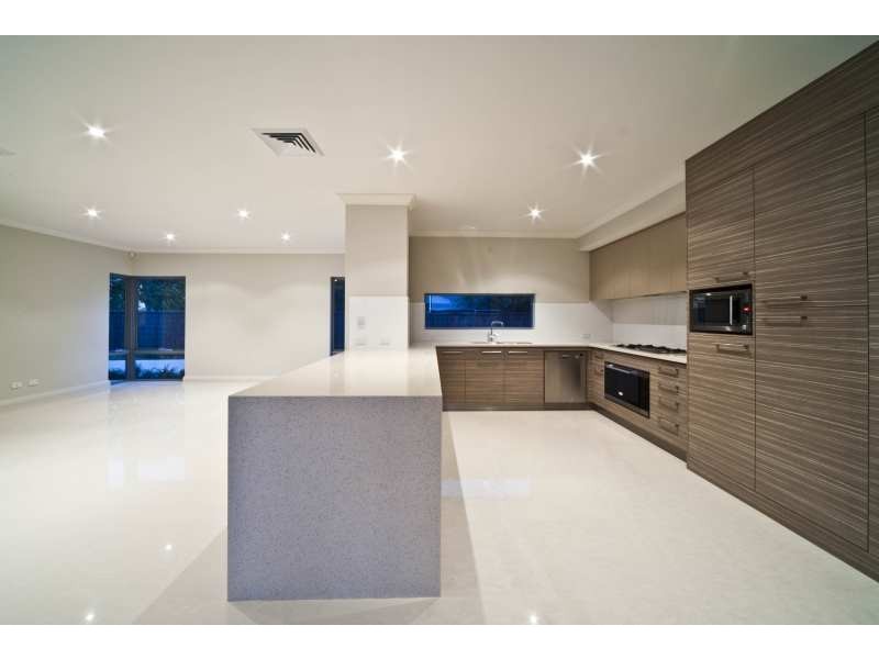 1/34 Bassendean Parade, Bassendean WA 6054