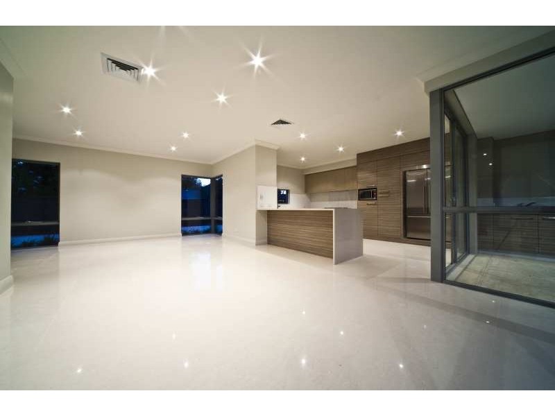1/34 Bassendean Parade, Bassendean WA 6054
