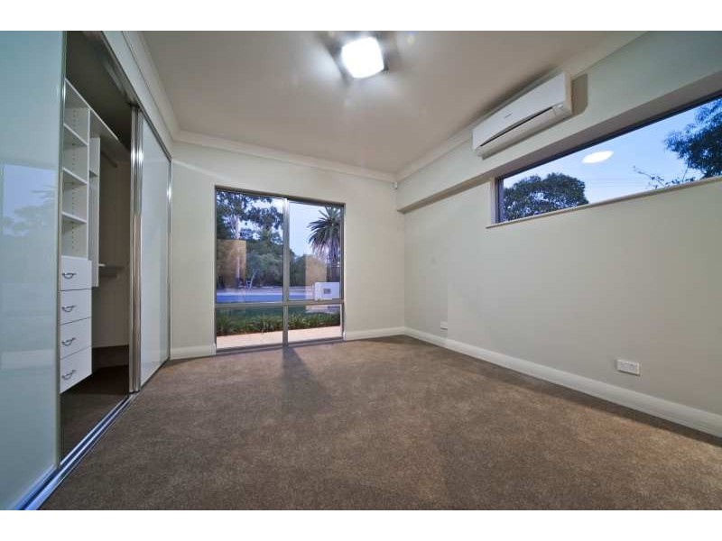 1/34 Bassendean Parade, Bassendean WA 6054