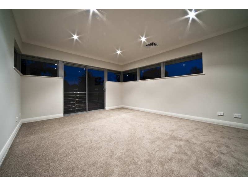 1/34 Bassendean Parade, Bassendean WA 6054