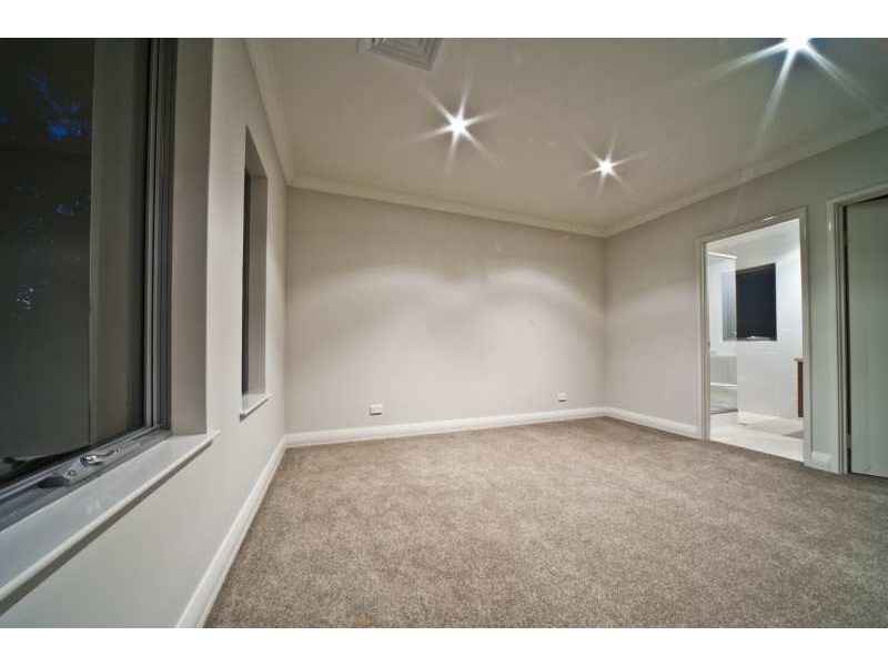 1/34 Bassendean Parade, Bassendean WA 6054