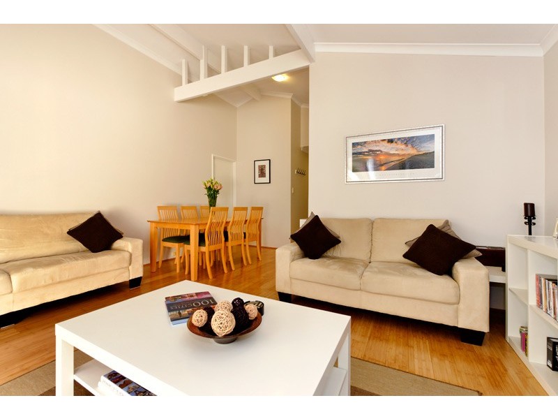 2/112 Central Avenue, Inglewood WA 6052