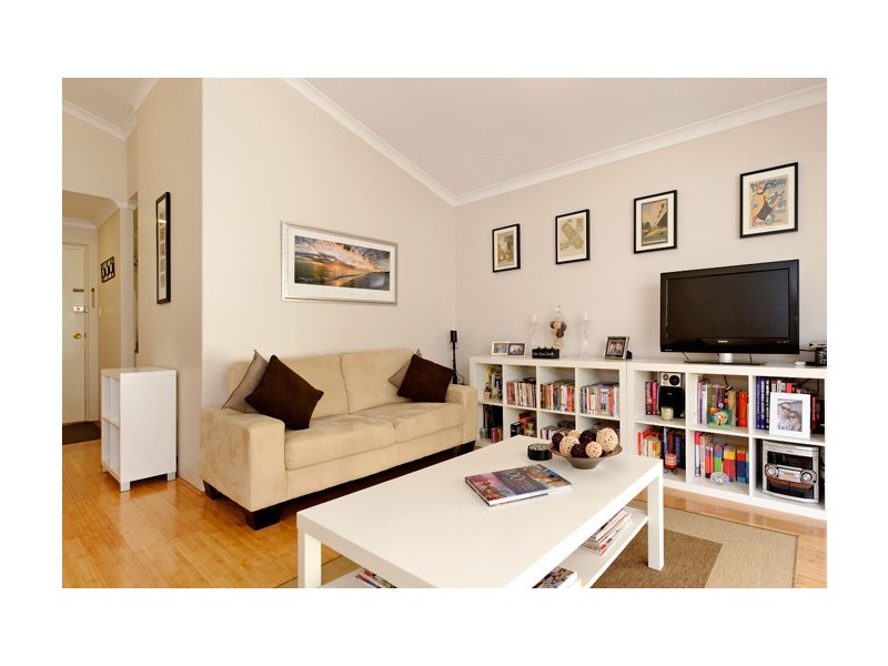 2/112 Central Avenue, Inglewood WA 6052