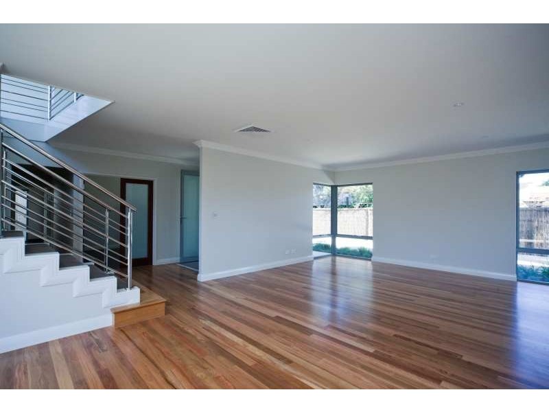 2/34 Bassendean Parade, Bassendean WA 6054