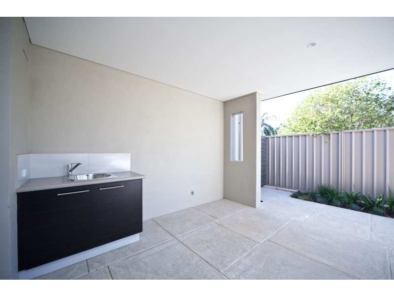 2/34 Bassendean Parade, Bassendean WA 6054