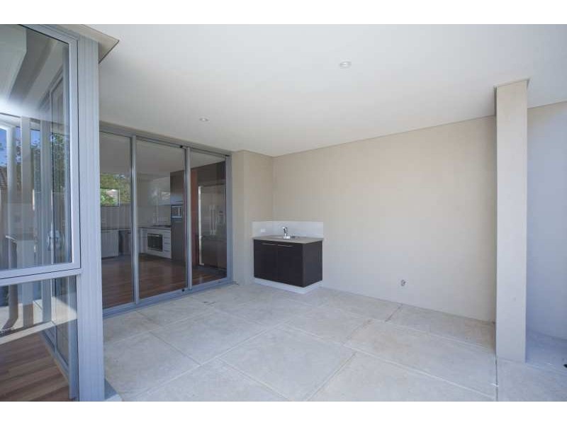 2/34 Bassendean Parade, Bassendean WA 6054