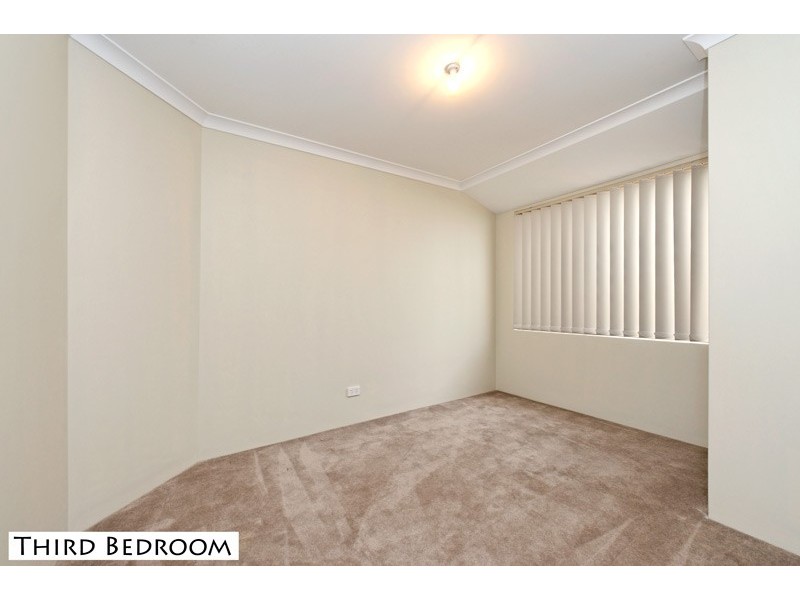 8 Hollywood Heights, Clarkson WA 6030