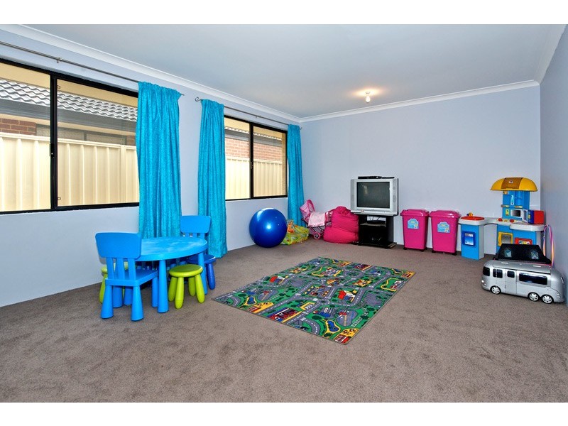 7  Coleus Way, Seville Grove WA 6112